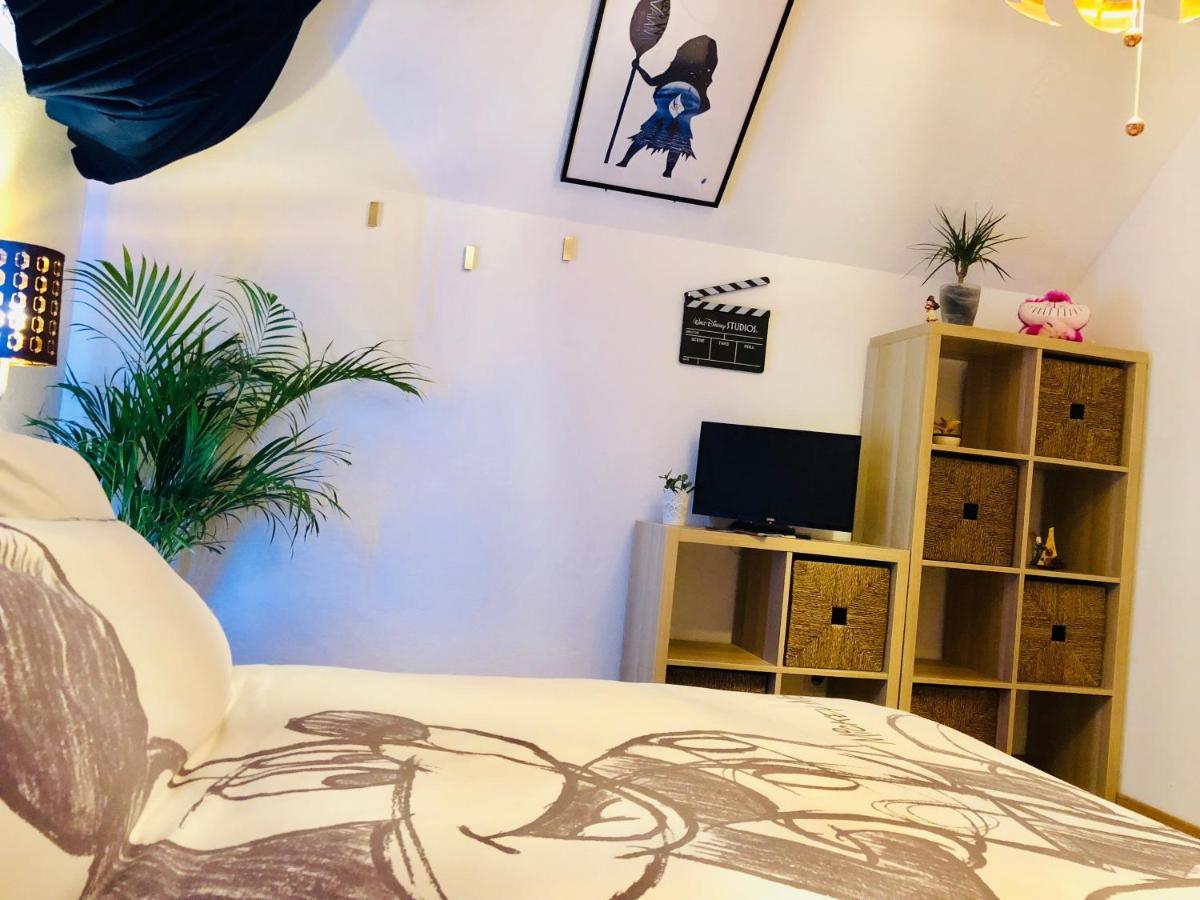 Chambres D'Hotes A Themes A 2,4Km Du Parc Magny-le-Hongre Kültér fotó